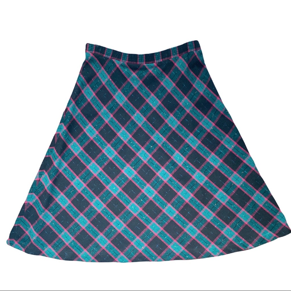 Vintage 80s 90s green, hot pink/red, and black skirt.  Perfect holiday skirt!